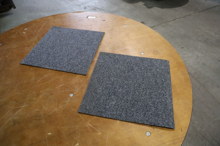 Teppichfliese dunkel-grau